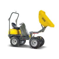 Vista lateral del dumper 1501 con tracción hidrostática a las cuatro ruedas Twin-Lock, diseñado para máxima estabilidad en terrenos irregulares