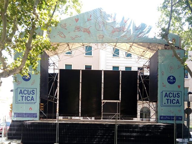 Escenario Plaça Palmera Festival Acústica