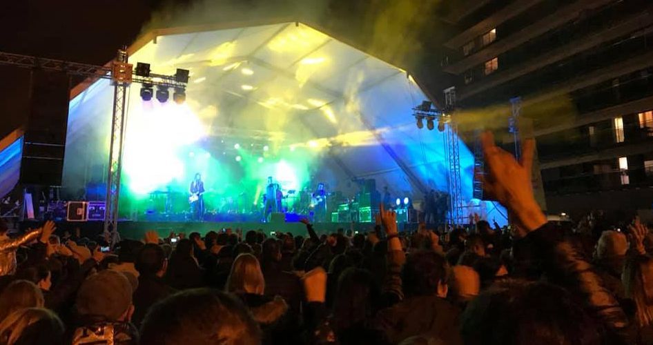 Alquiler Escenario y Módulos Prefabricados para Eventos