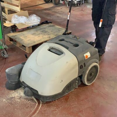 Alquiler barredoras para limpieza de superficies