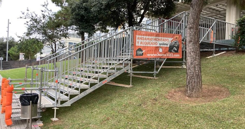 Alquiler andamio de escalera para ICO