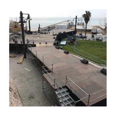 Alquiler Escenario a medida Layher