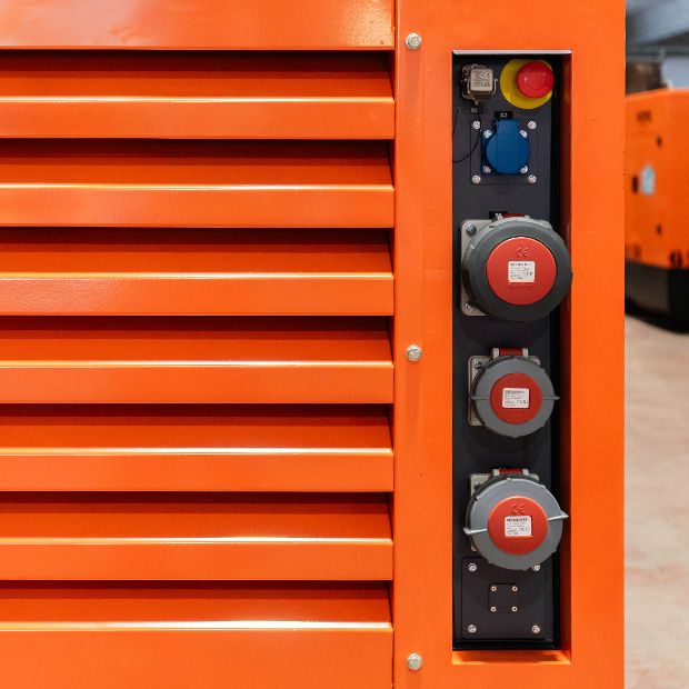 Grupo electrógeno Dagartech StageV 40 kvas: Generador trifásico insonorizado para sectores profesionales.