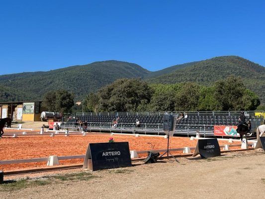 montaje grada para campeonato doma