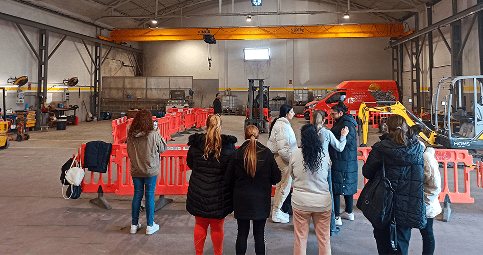 Curso formación carretillas a la Cruz Roja