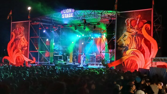 alquiler escenario media luna